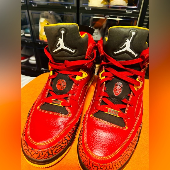 Jordan Son of Mars “ Red Team Gold” - Picture 6 of 12